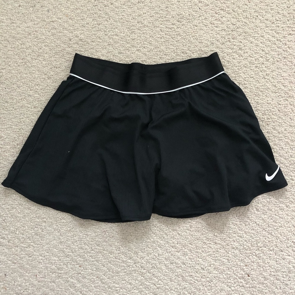 Black Nike tennis skirt